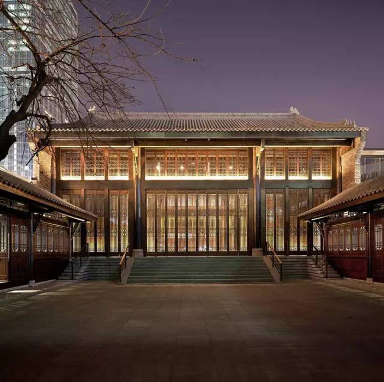 After extensive renovation, the Guangdong Hall was restored and brought back to its former glory.